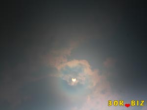 Фото Затмение. Луна и солнце на небе